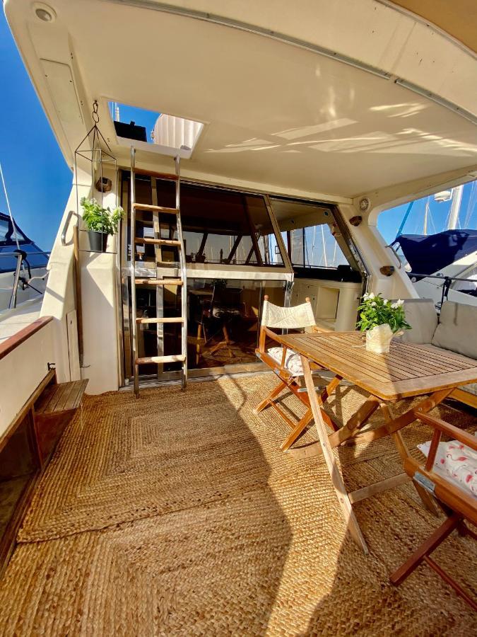 Hôtel Panaby Houseboat à Palerme Extérieur photo